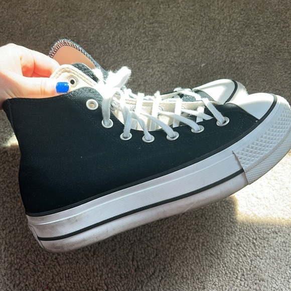 Converse Classic Black and White High-Tops PLATFORMS - Picture 3 of 6